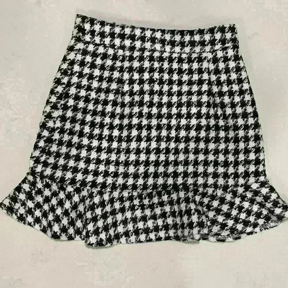 Goodnight Macaroon tweed mini skirt - Picture 2 of 4